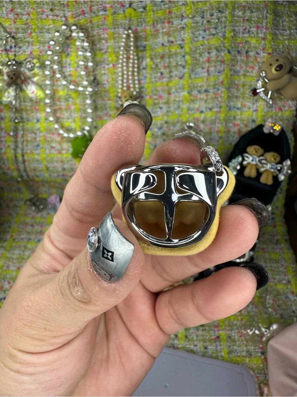 YVMIN Plush Bear Head Ring Ring